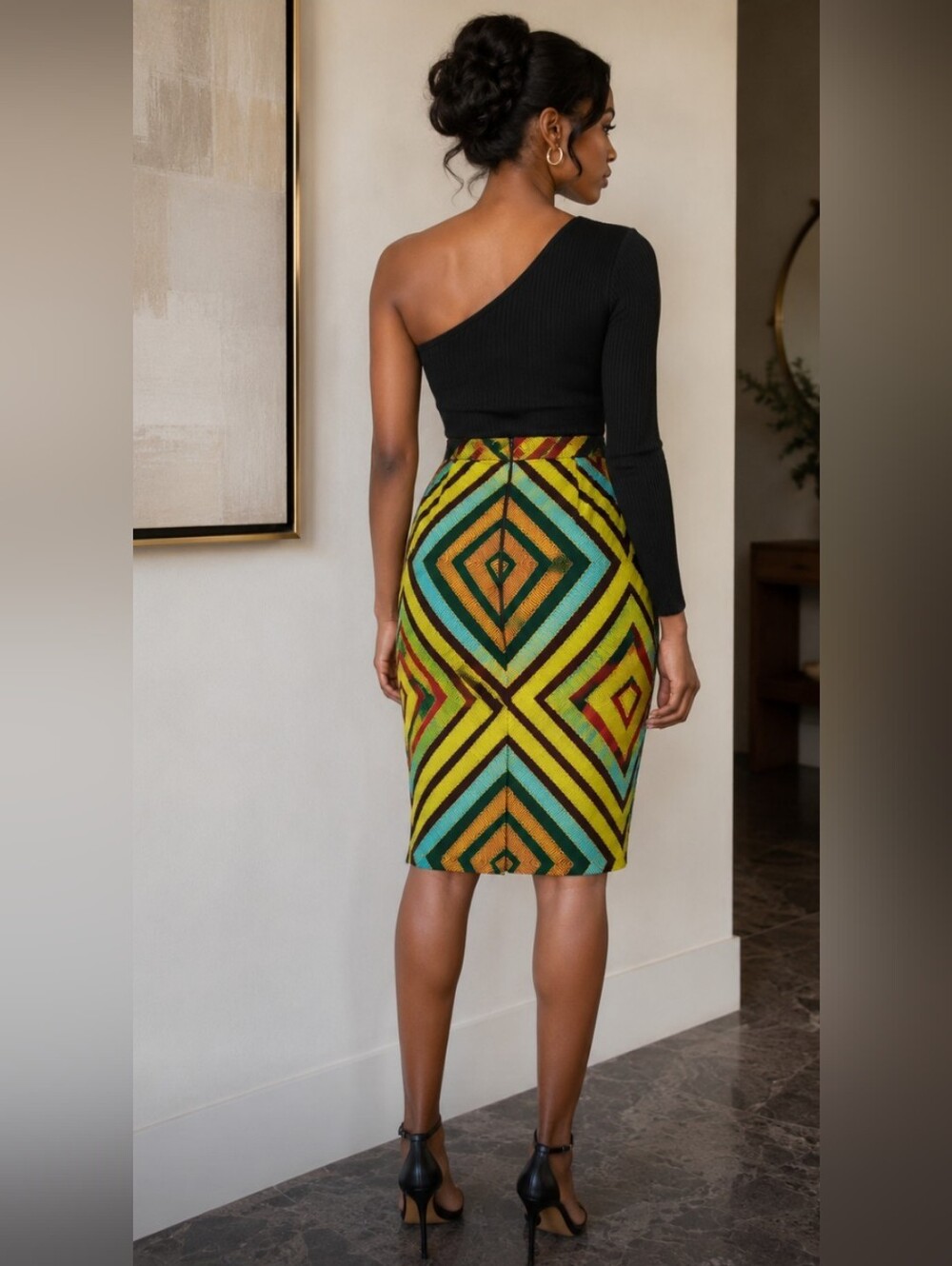 Geometric Diamond-Print Midi Skirt in Yellow and Green - Picture 2 of 4